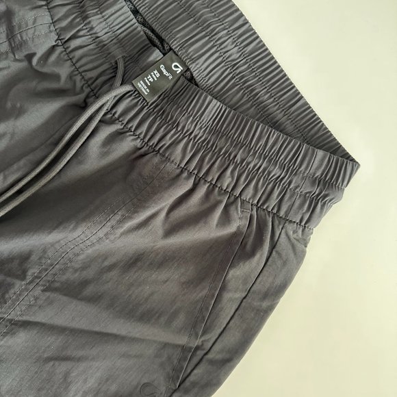 GAP Nylon Jogger - Picture 5 of 5